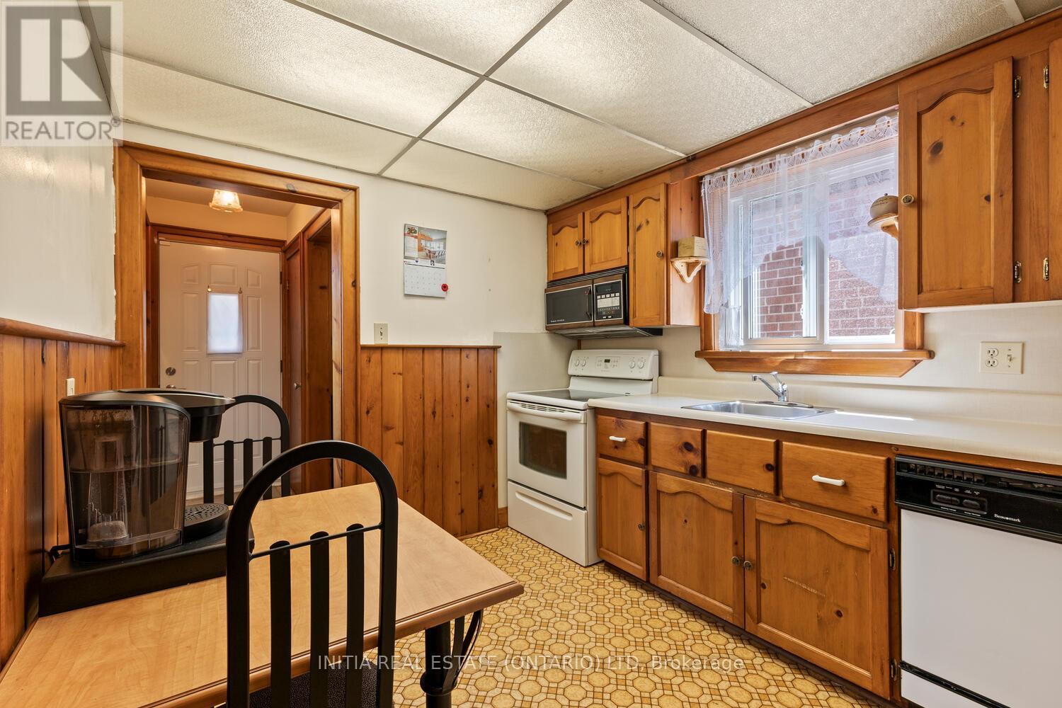 Photo 23 of 38 North Edgely Avenue, Toronto ON
