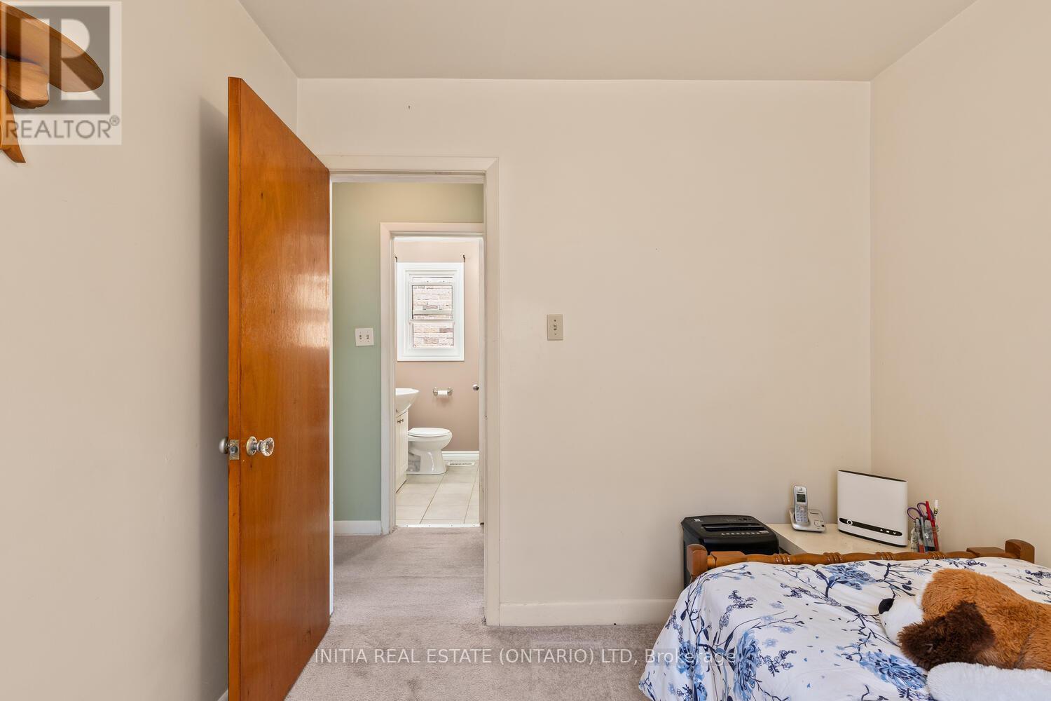 Photo 15 of 38 North Edgely Avenue, Toronto ON