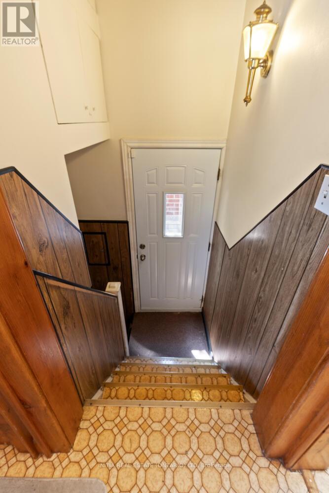 Photo 16 of 38 North Edgely Avenue, Toronto ON