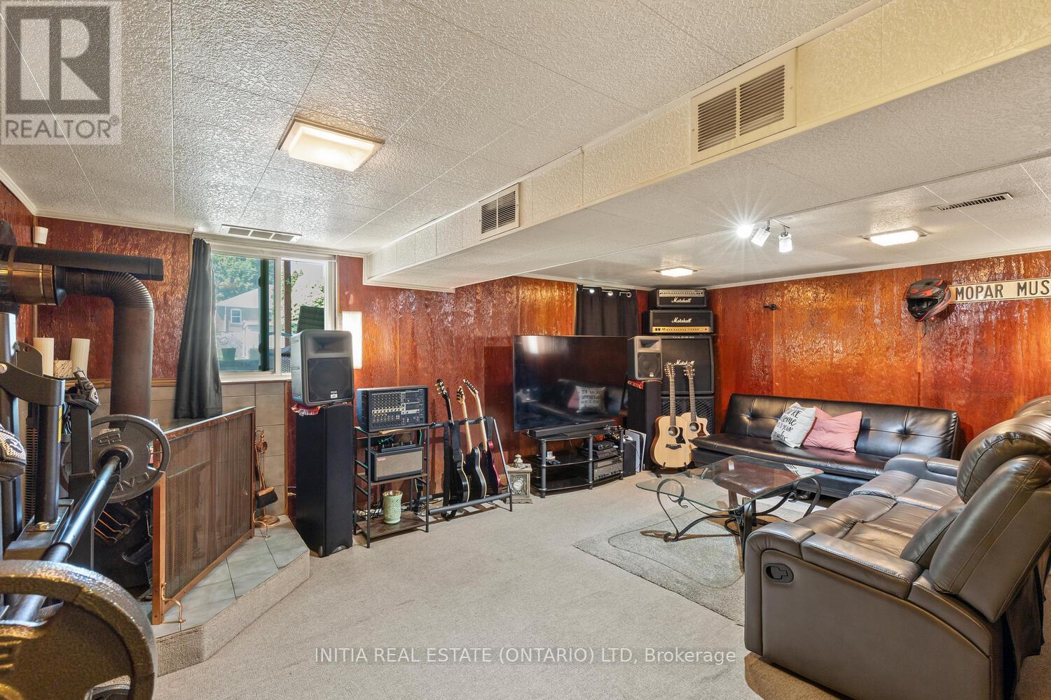 Photo 34 of 38 North Edgely Avenue, Toronto ON