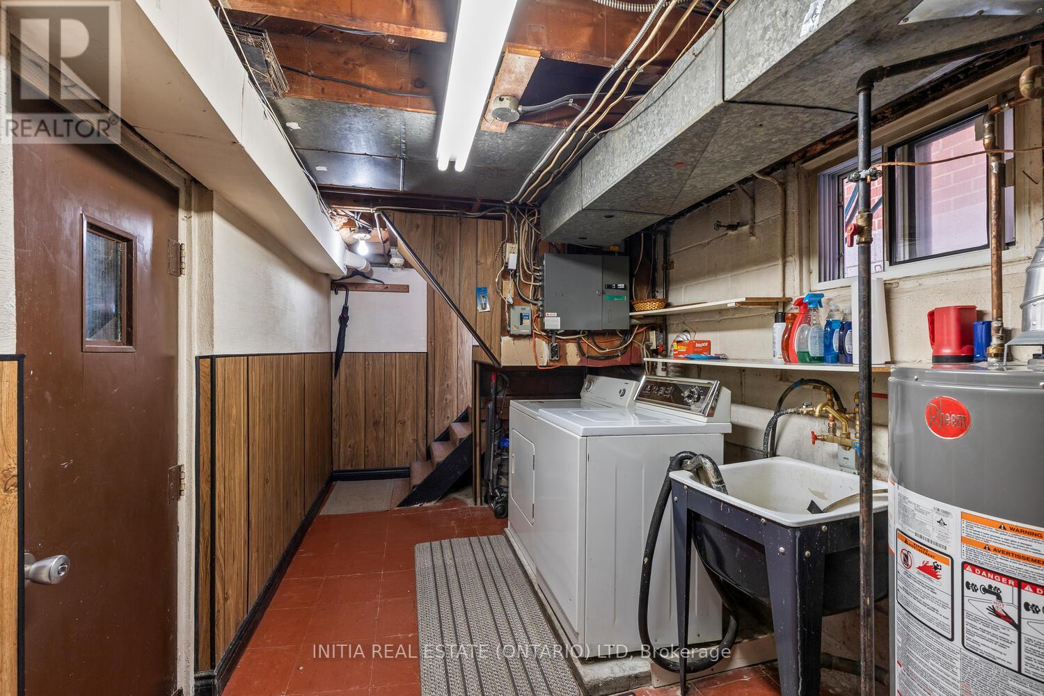 Photo 2 of 38 North Edgely Avenue, Toronto ON