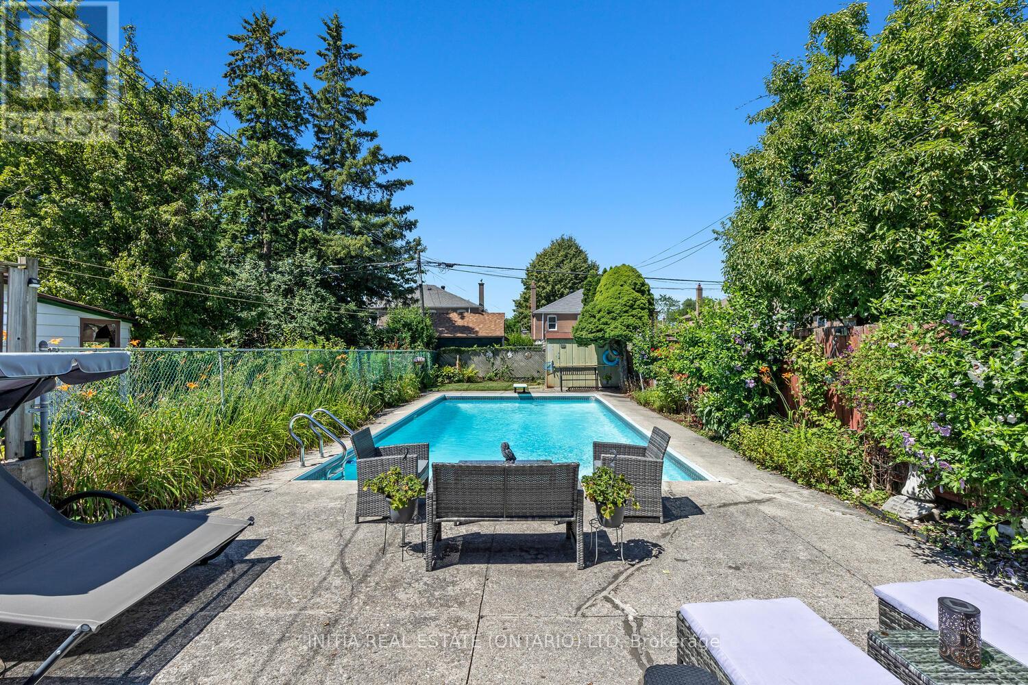 Photo 33 of 38 North Edgely Avenue, Toronto ON