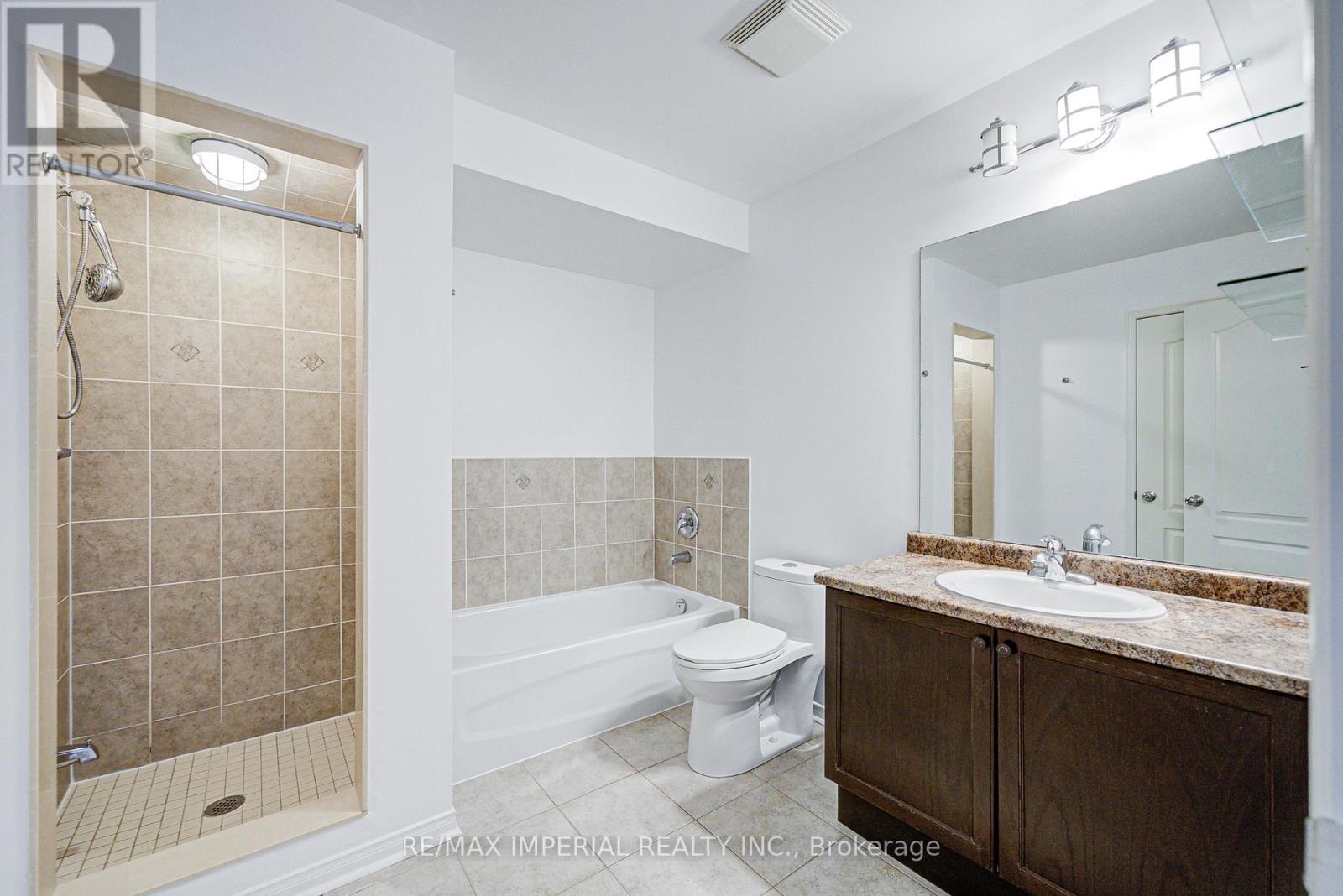 Photo 19 of 63 All Points Drive, Whitchurchstouffville ON