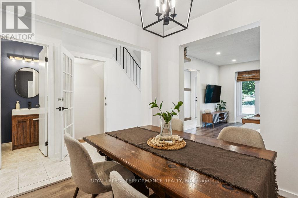 Photo 15 of 68 1732 Shamandura Lane, Ottawa ON