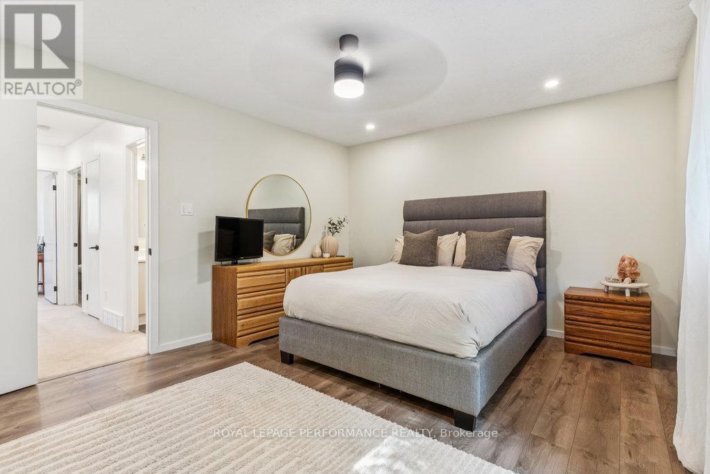 Photo 28 of 68 1732 Shamandura Lane, Ottawa ON