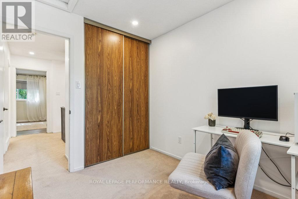 Photo 37 of 68 1732 Shamandura Lane, Ottawa ON