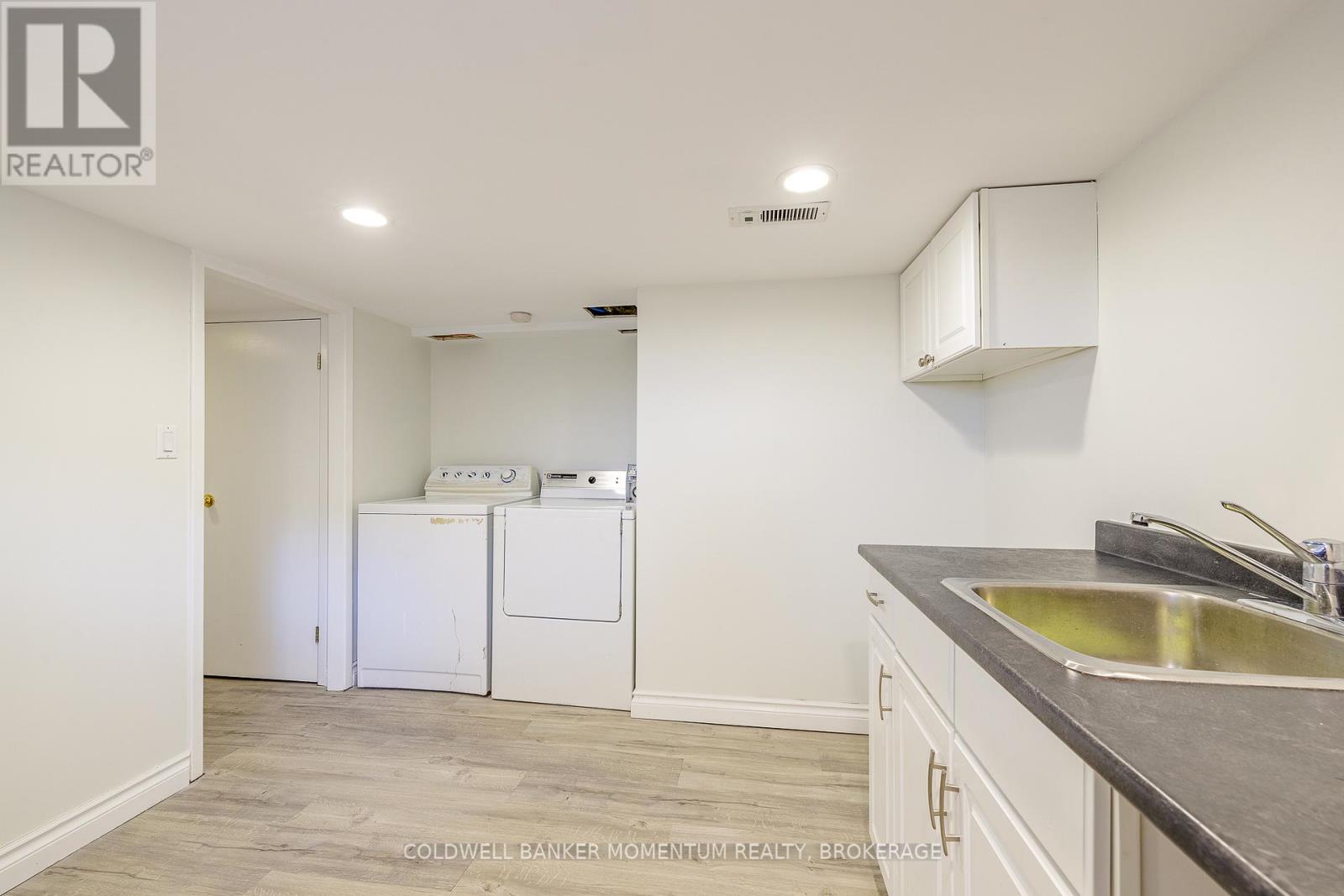 Photo 42 of 4759 Epworth Circle, Niagara Falls ON
