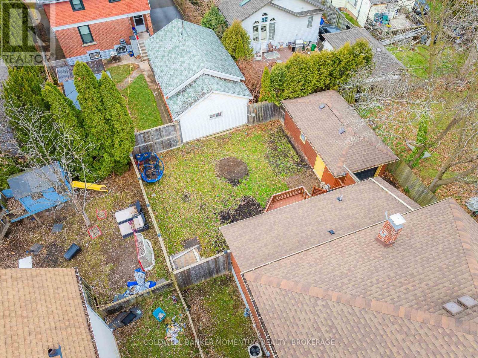 Photo 32 of 4759 Epworth Circle, Niagara Falls ON