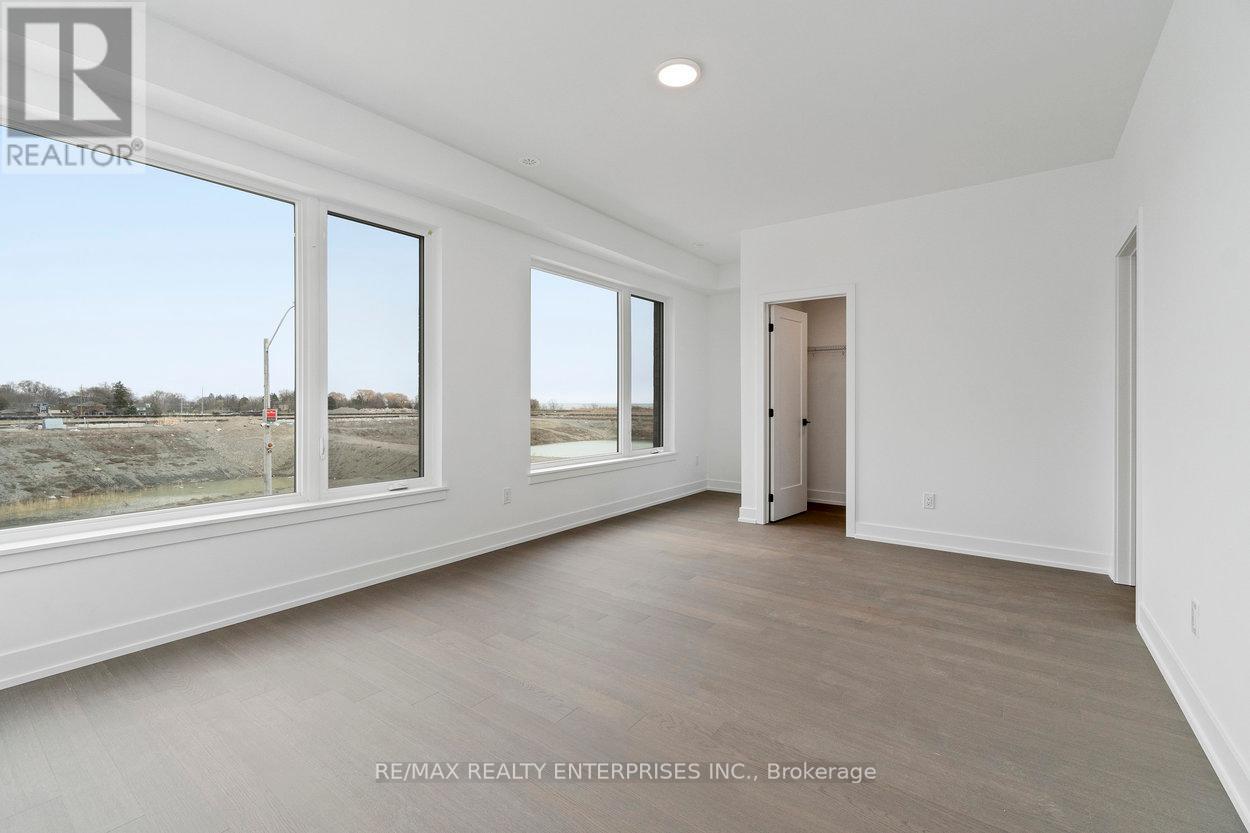 Photo 24 of 99 100 Coveside Drive, Mississauga ON