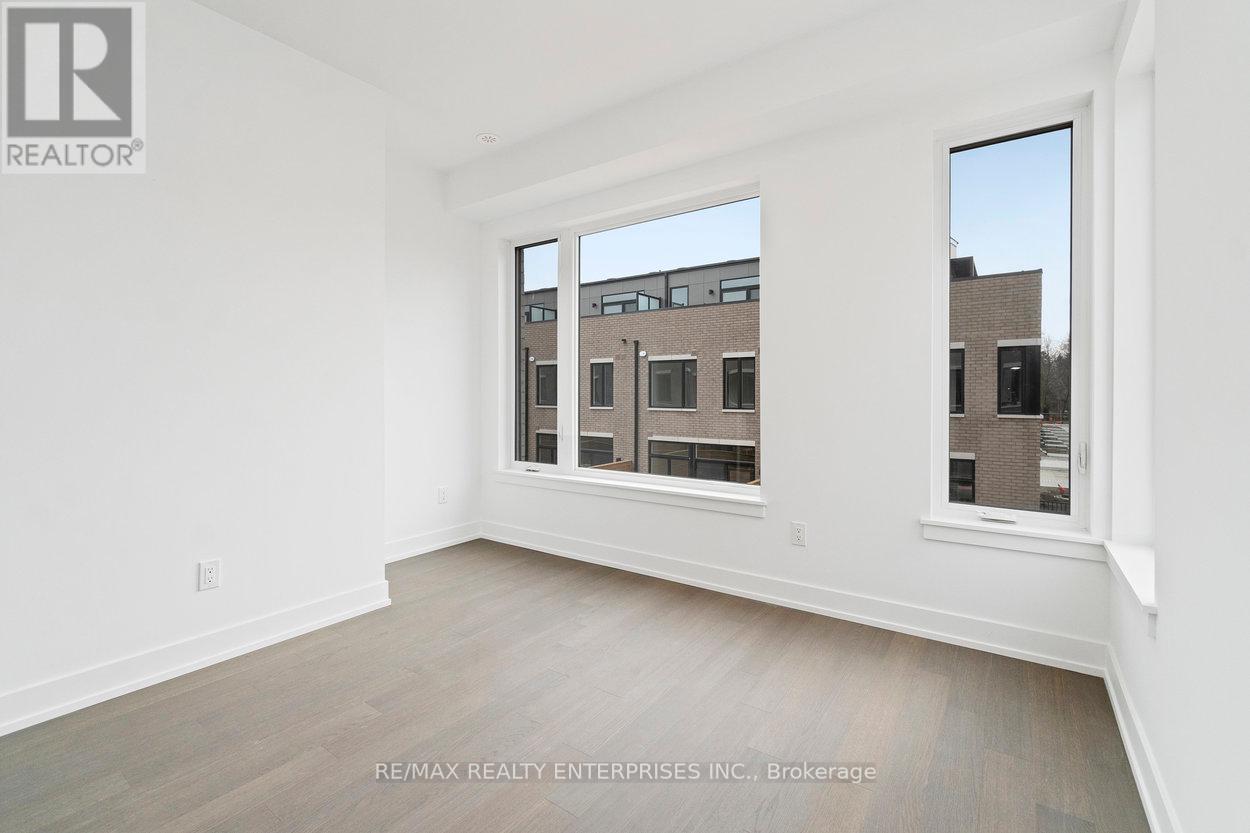 Photo 33 of 99 100 Coveside Drive, Mississauga ON