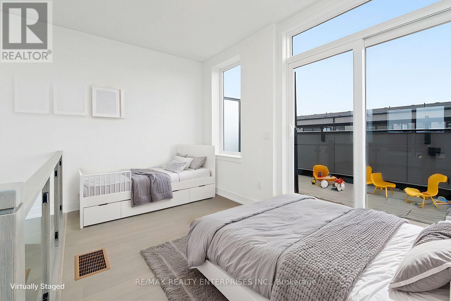 Photo 40 of 99 100 Coveside Drive, Mississauga ON