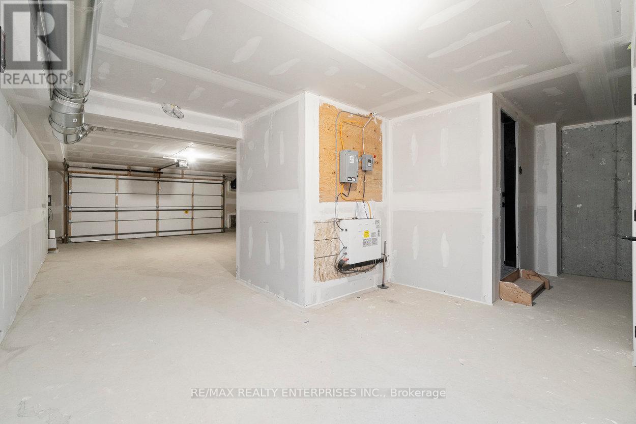 Photo 45 of 99 100 Coveside Drive, Mississauga ON