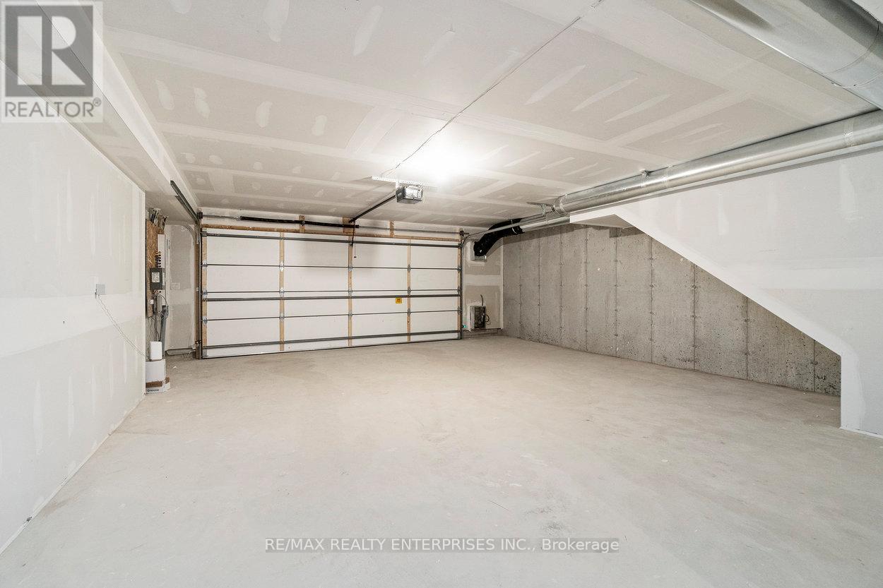 Photo 46 of 99 100 Coveside Drive, Mississauga ON