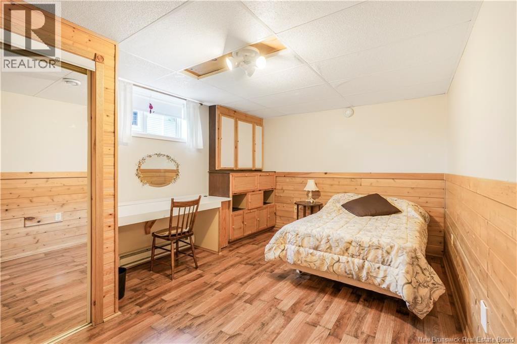 Photo 35 of 33 Howe Crescent, Oromocto NB