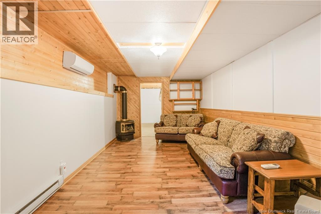 Photo 41 of 33 Howe Crescent, Oromocto NB