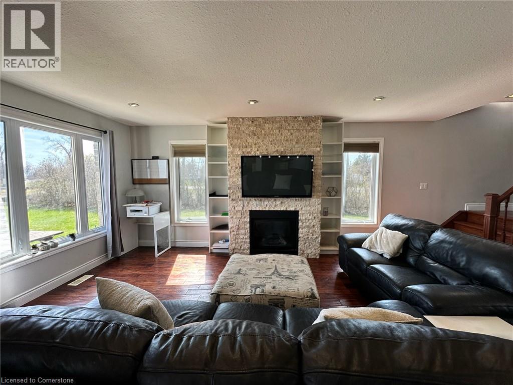 Photo 26 of 2801 North Shore Drive, Lowbanks ON