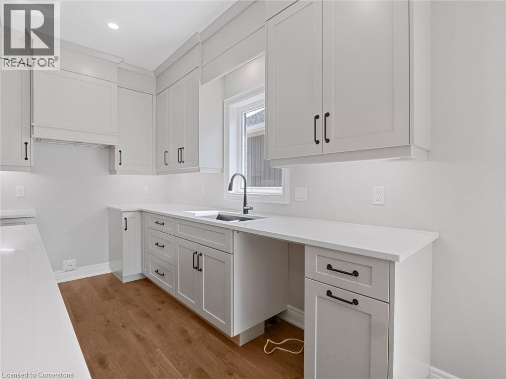 Photo 20 of 34 Marie Street Street, Fonthill ON