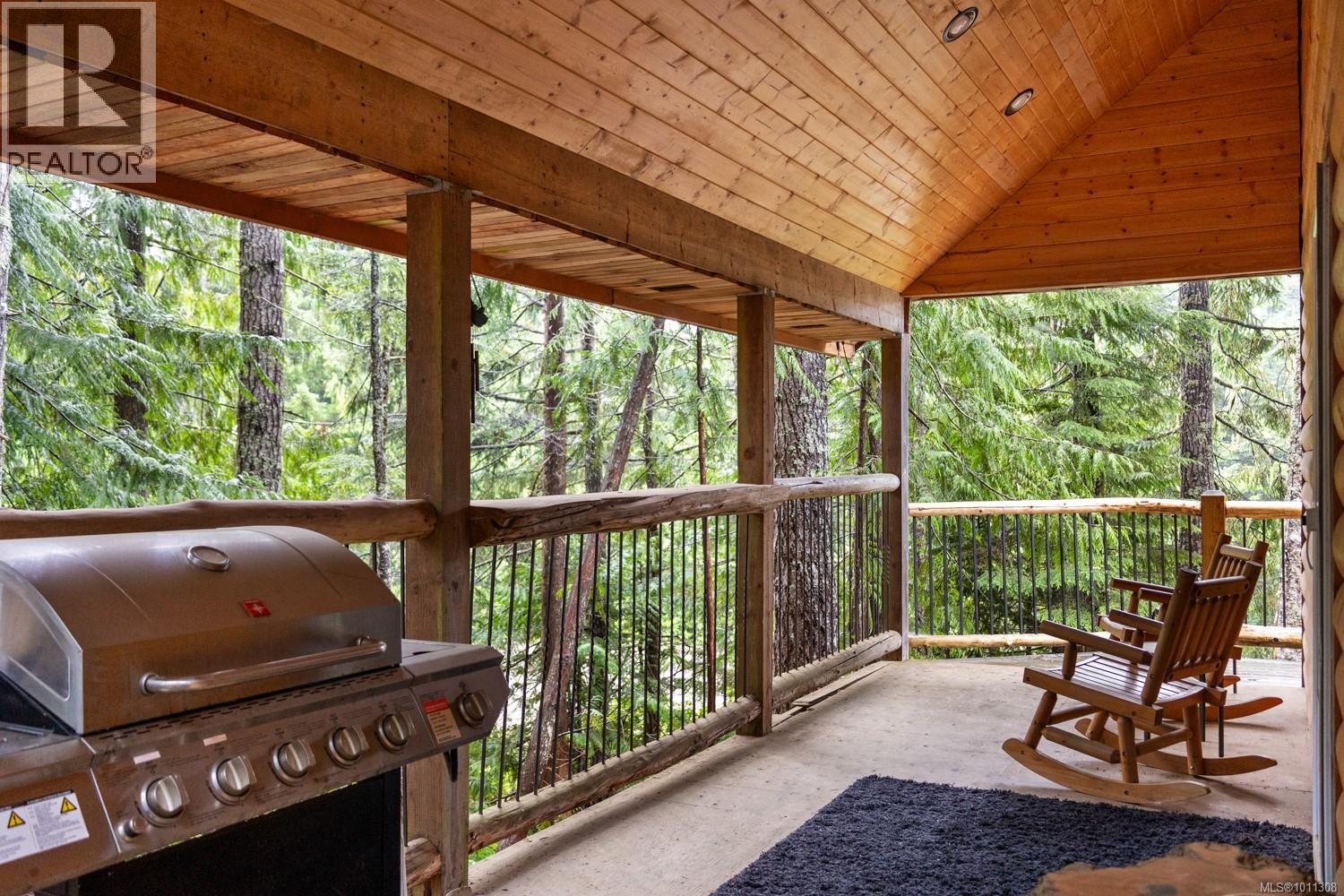 5459 Bradley Rd, Courtenay