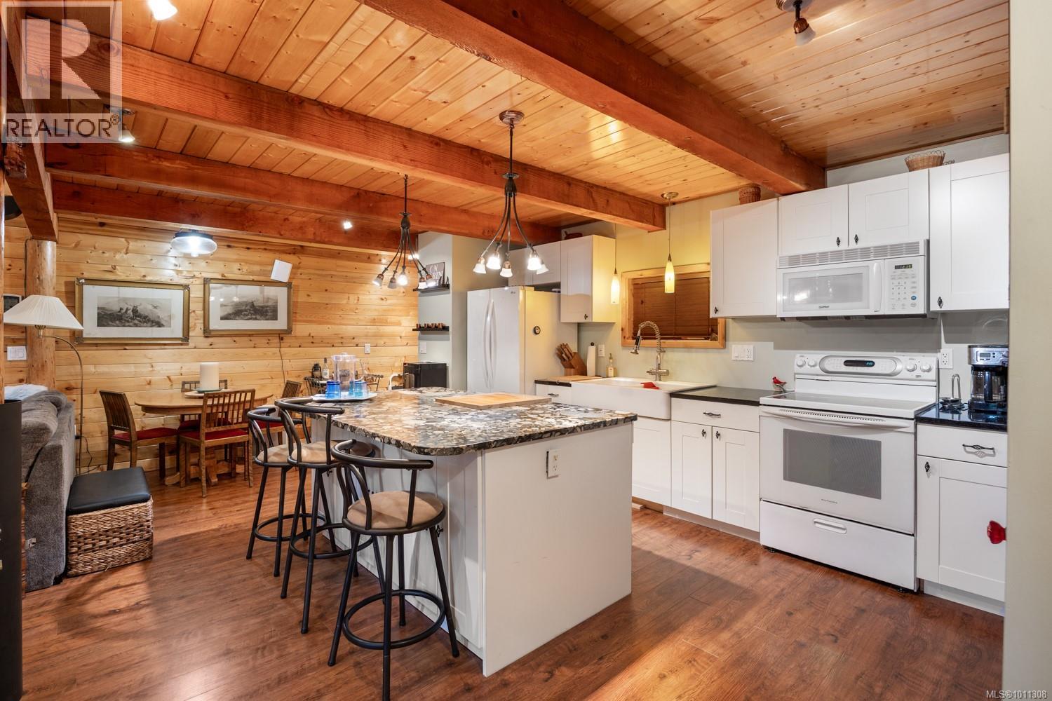 5459 Bradley Rd, Courtenay