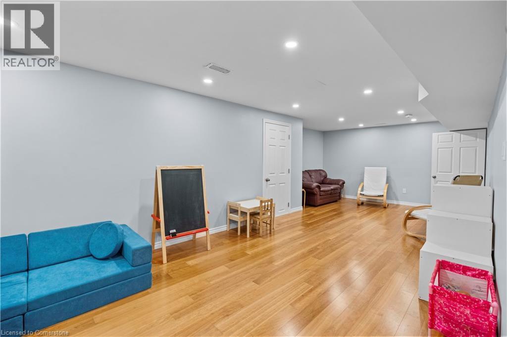 Photo 30 of 2 West 22nd Street, Hamilton ON