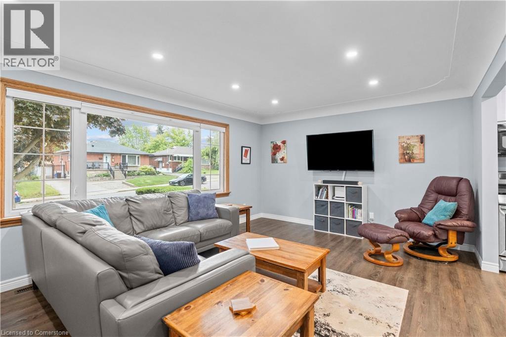 Photo 8 of 2 West 22nd Street, Hamilton ON
