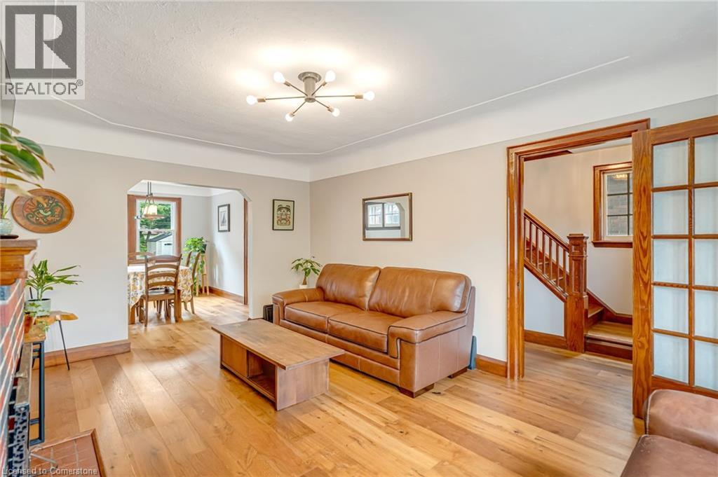 Photo 10 of 52 Delaware Avenue, Hamilton ON