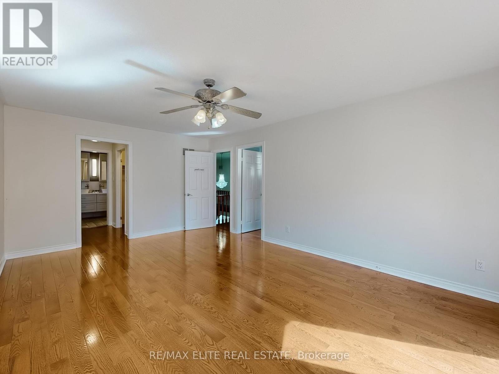 Photo 24 of 8 Millpond Place, Markham ON