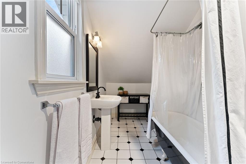 Photo 22 of 50 Alpine Avenue, Hamilton ON