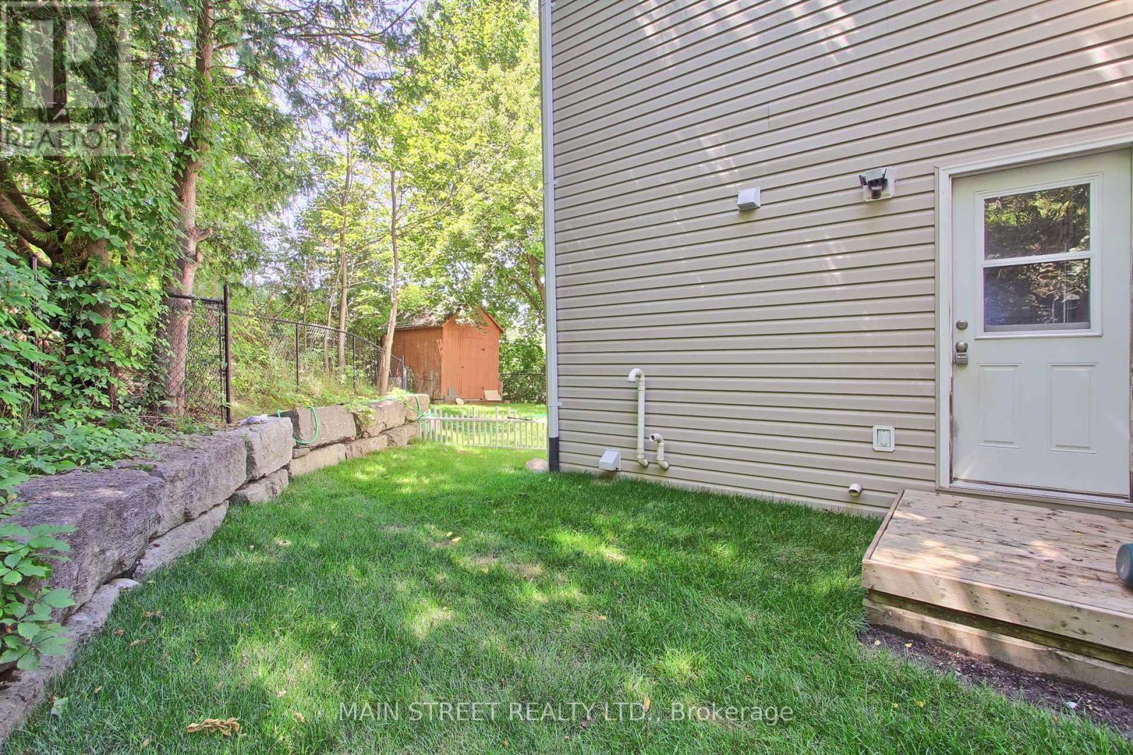 Photo 30 of 315 Cotter Street, Newmarket ON