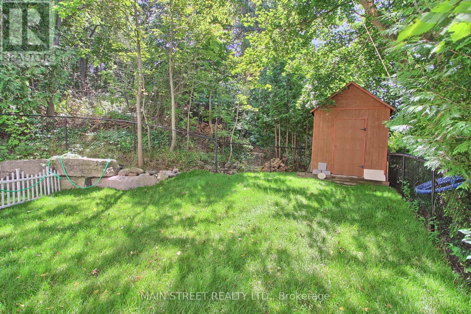 Photo 32 of 315 Cotter Street, Newmarket ON