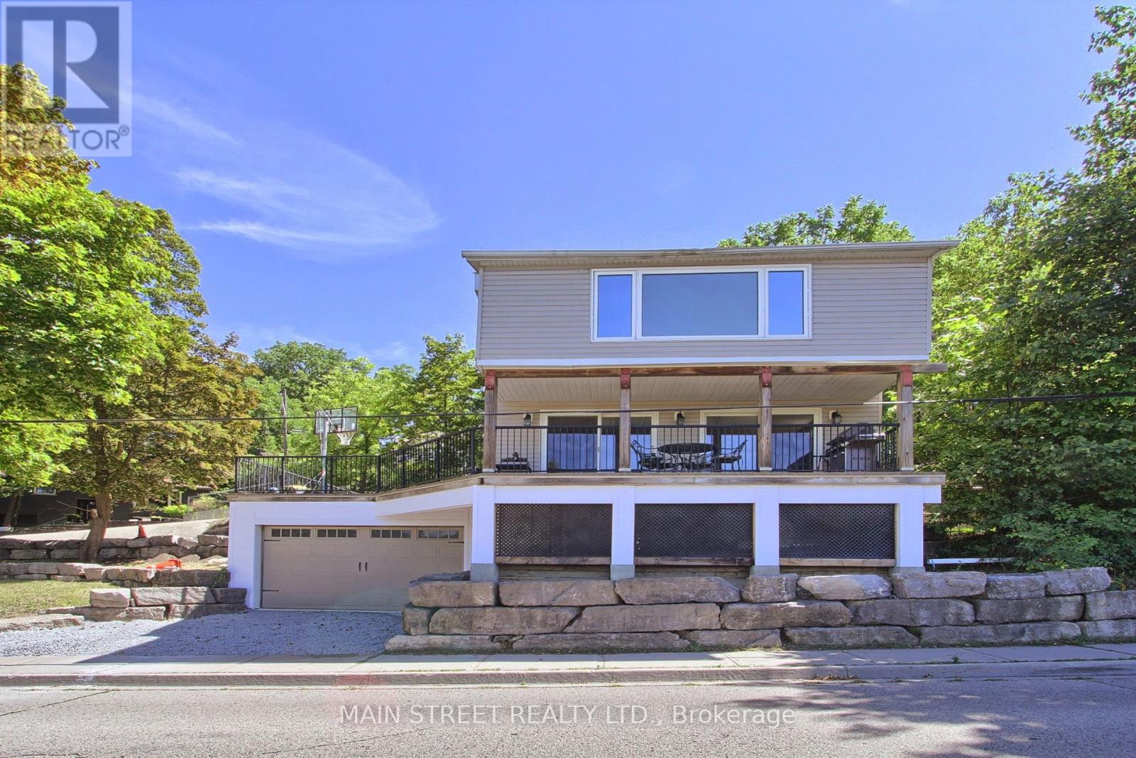 Photo 4 of 315 Cotter Street, Newmarket ON
