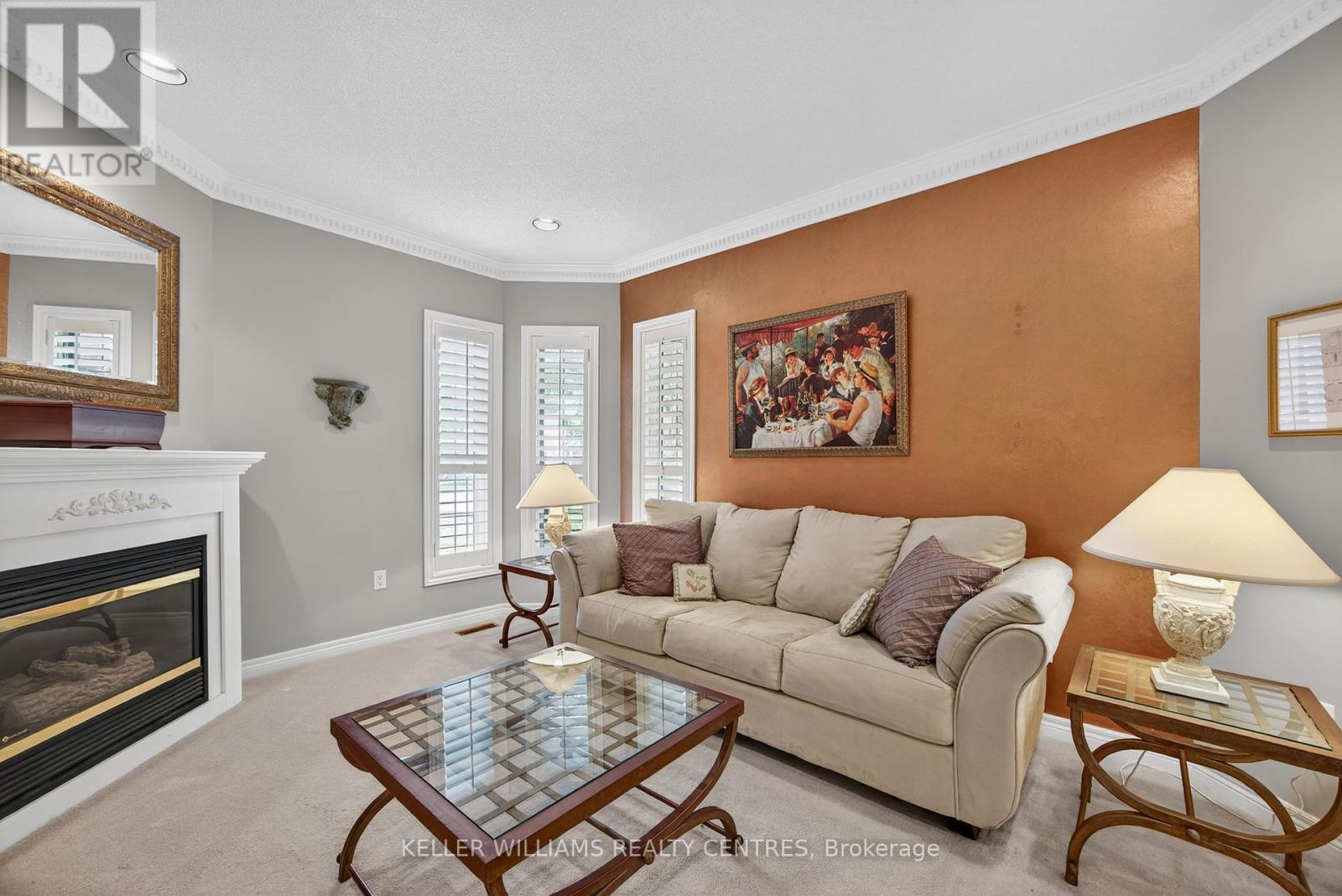 Photo 21 of 591 Plantation Gate, Newmarket ON