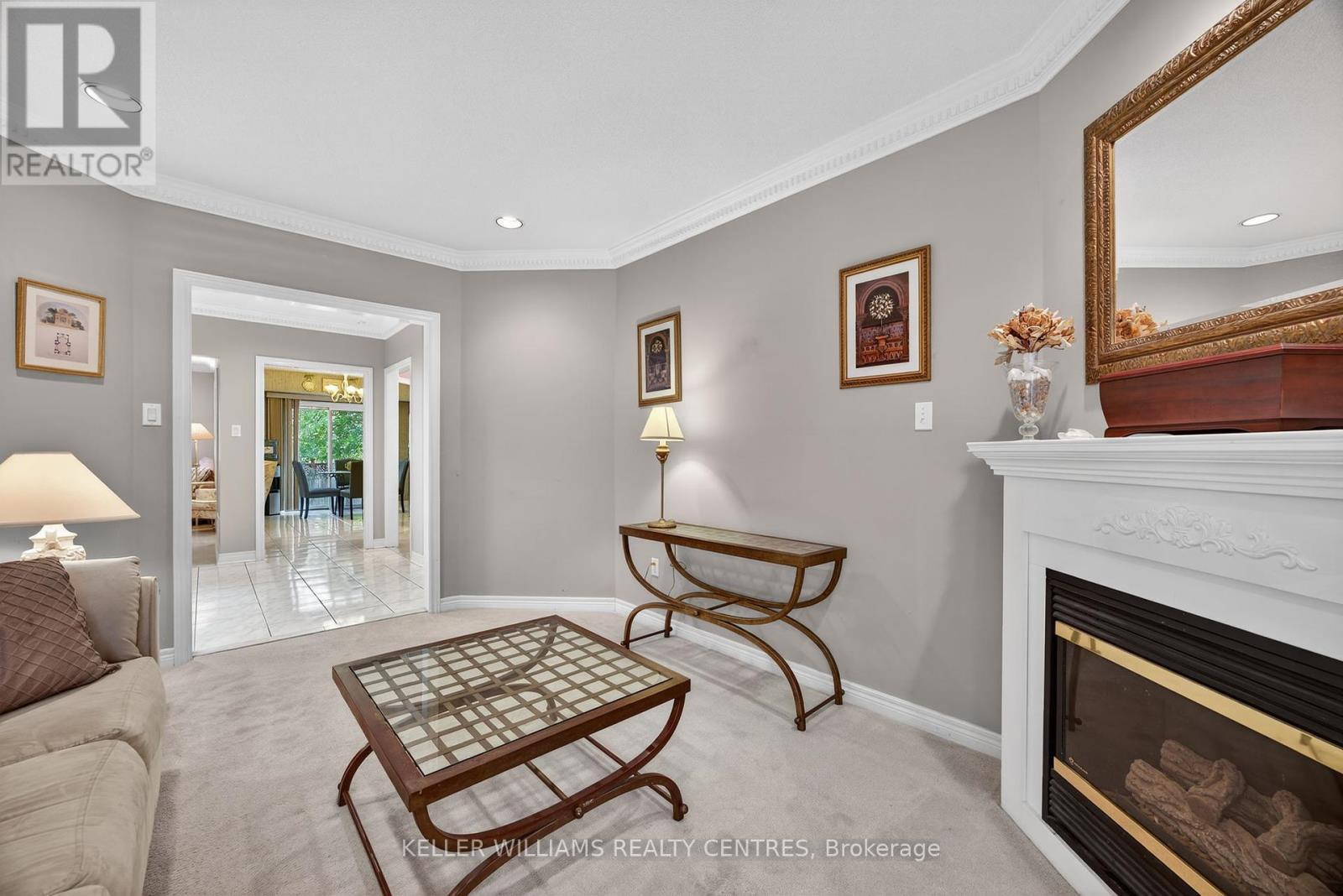 Photo 22 of 591 Plantation Gate, Newmarket ON