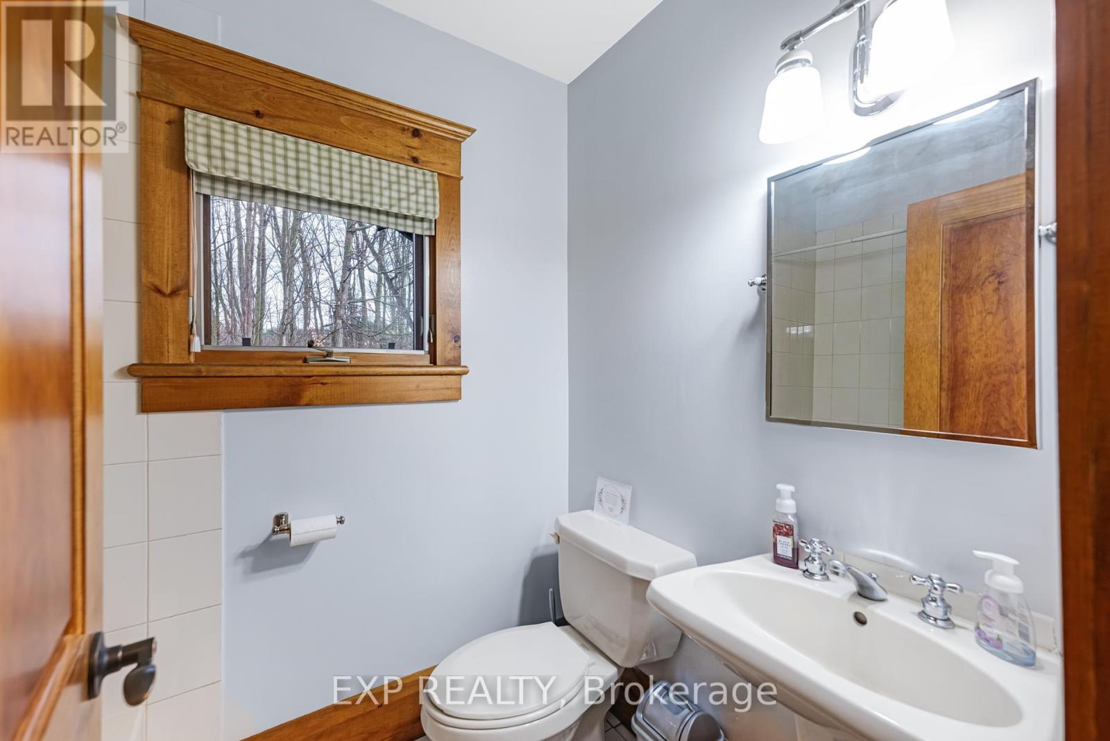 Photo 25 of 18340 Bathurst Street, King ON