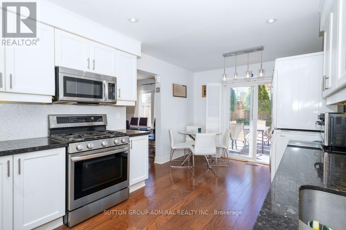 Photo 11 of 85 Glen Crescent, Vaughan ON