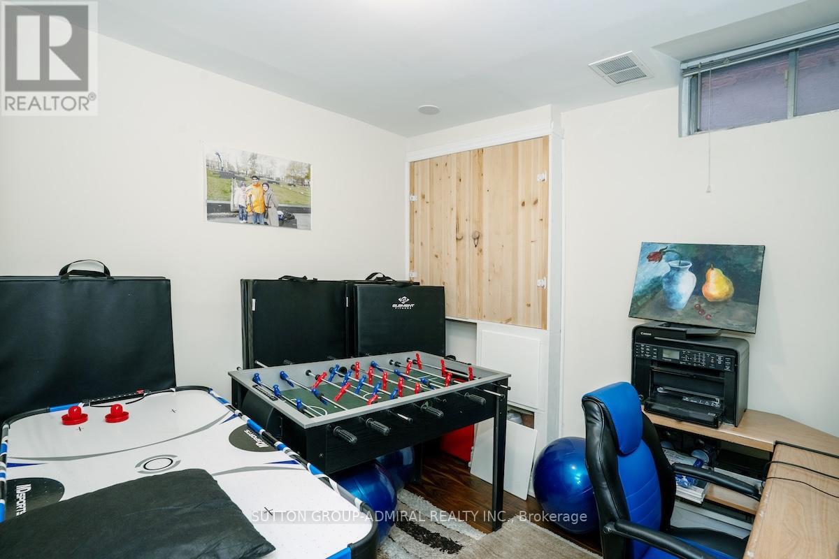 Photo 29 of 85 Glen Crescent, Vaughan ON