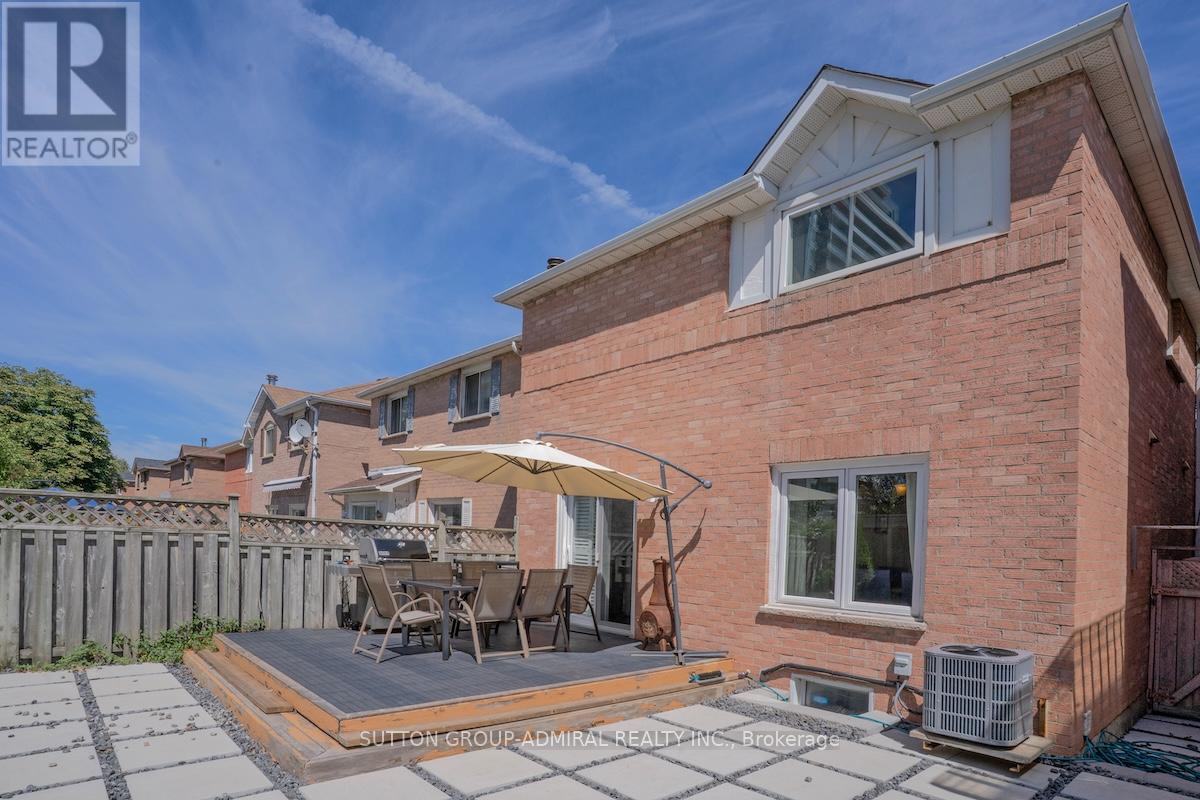 Photo 32 of 85 Glen Crescent, Vaughan ON
