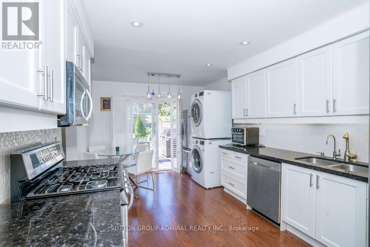 Photo 9 of 85 Glen Crescent, Vaughan ON