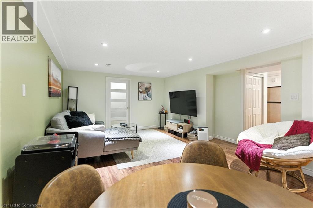 Photo 5 of 90 Toby Crescent Unit Lower, Hamilton ON