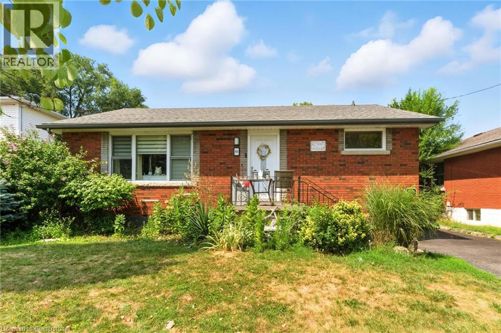 Photo 4 of 90 Toby Crescent Unit Lower, Hamilton ON