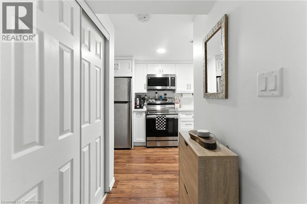 Photo 11 of 90 Toby Crescent Unit Lower, Hamilton ON