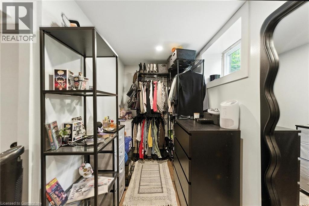 Photo 16 of 90 Toby Crescent Unit Lower, Hamilton ON