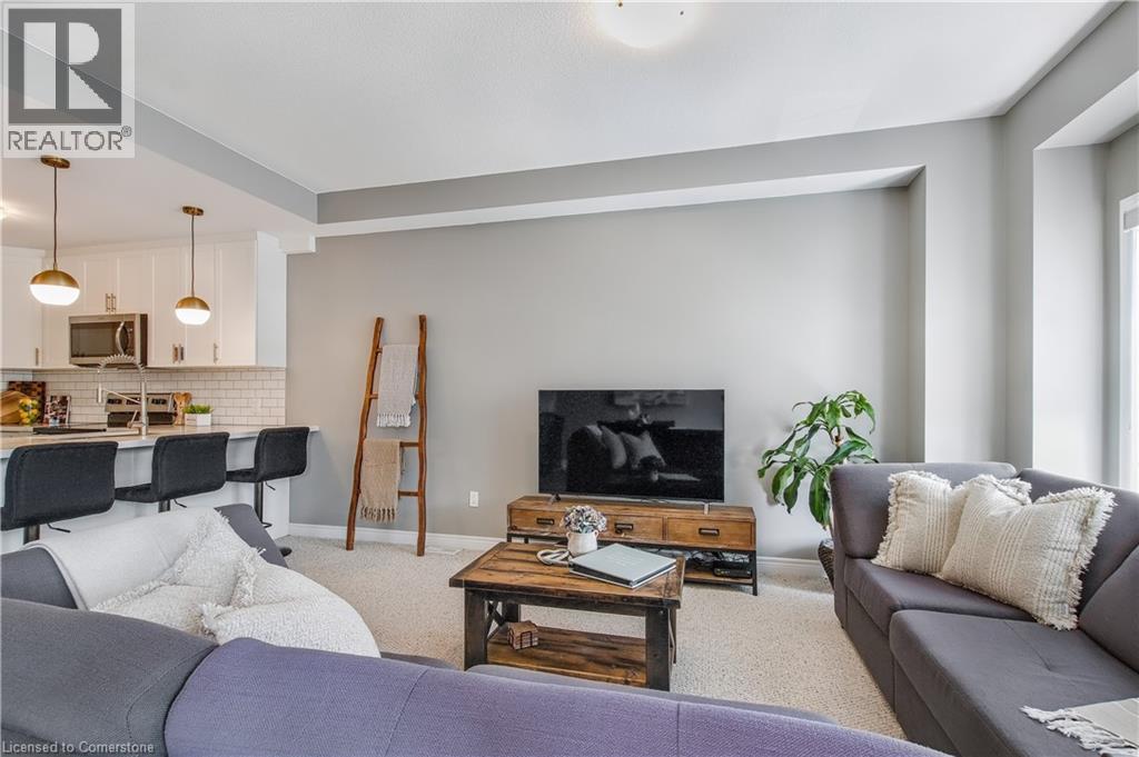 Photo 12 of 319 Skinner Road, Waterdown ON