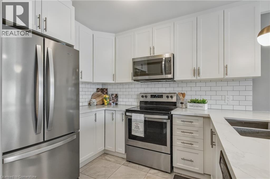 Photo 16 of 319 Skinner Road, Waterdown ON