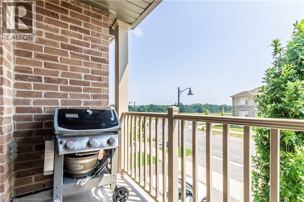 Photo 5 of 319 Skinner Road, Waterdown ON