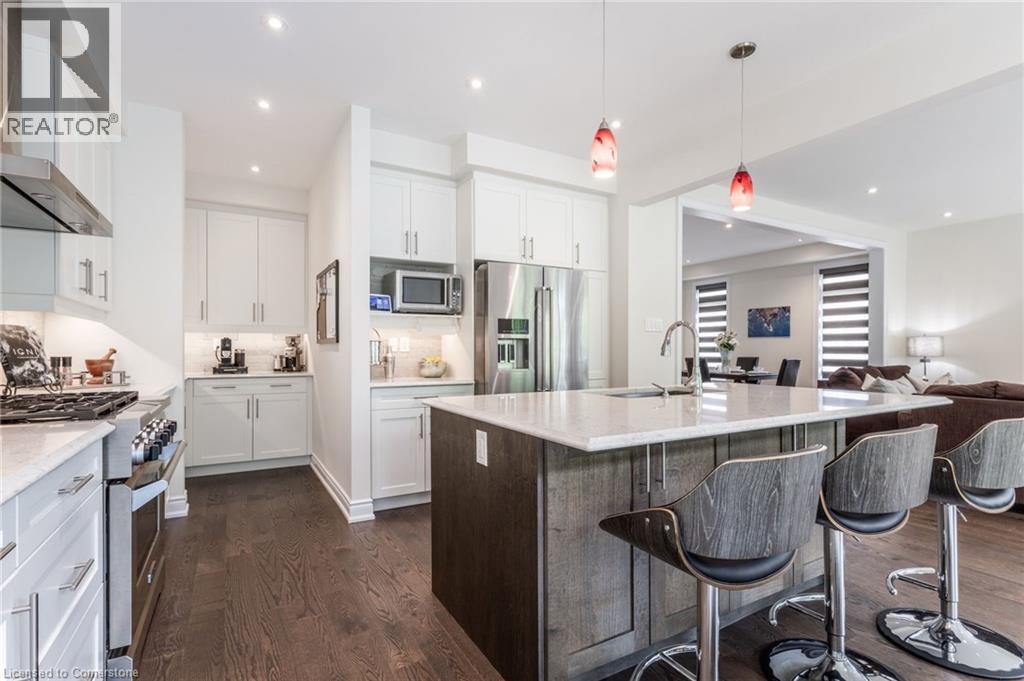 Photo 10 of 64 Elysian Fields Circle, Brampton ON