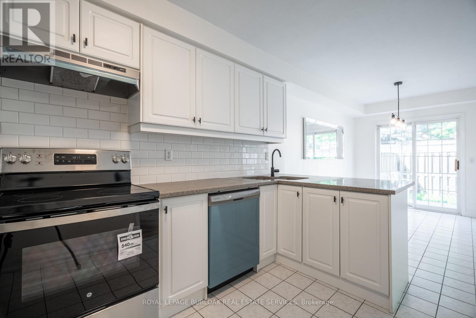 Photo 6 of 59 9900 Mclaughlin Road N, Brampton ON
