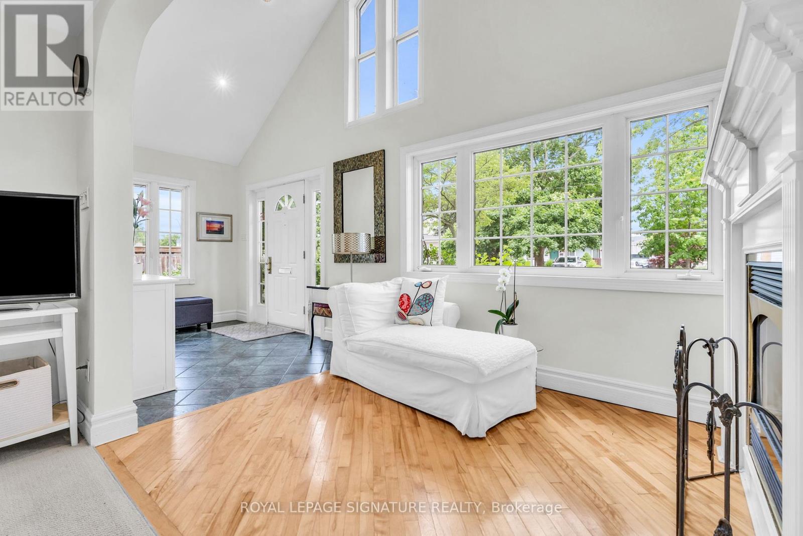 Photo 13 of 2295 Belyea Street, Oakville ON