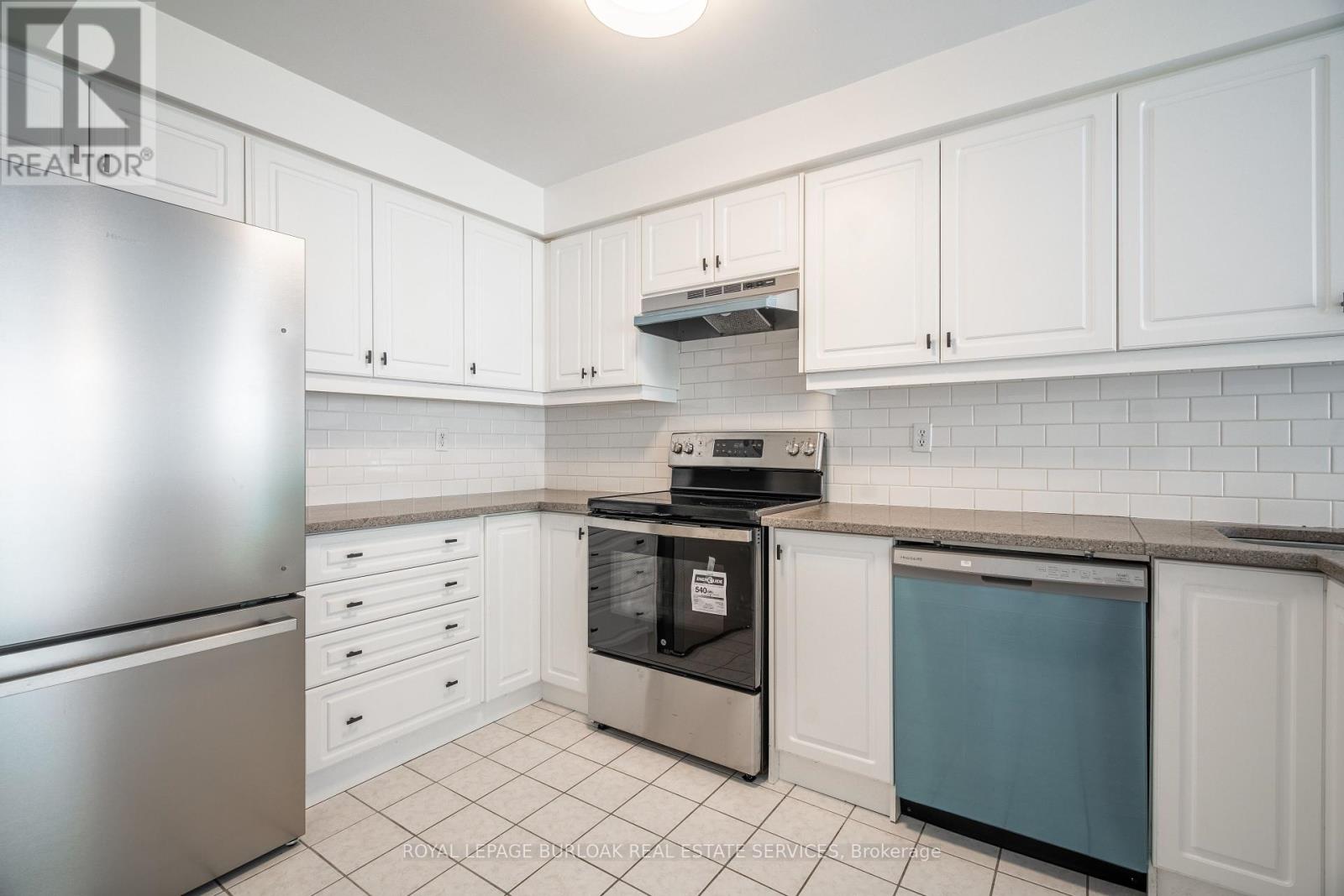 Photo 24 of 59 9900 Mclaughlin Road N, Brampton ON