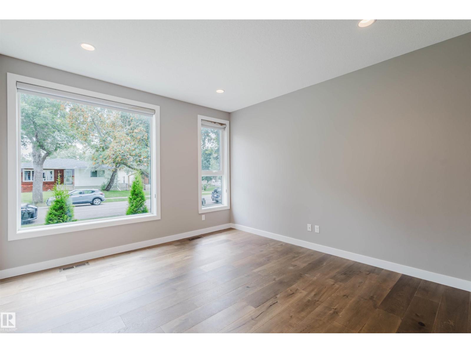 Photo 60 of 9308 74 Av Nw, Edmonton AB